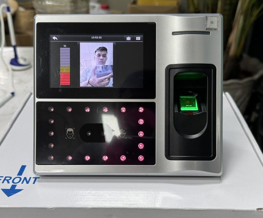 Máy chấm công gương mặt Dmax Chấm Công